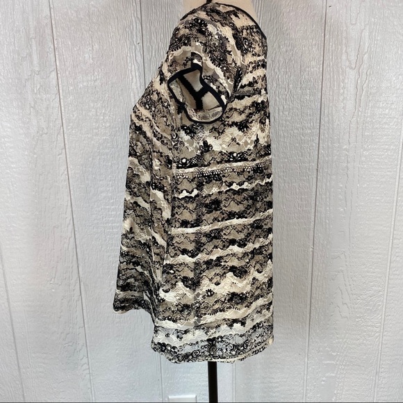 Jessica Simpson Black and White Lace Blouse - Picture 7 of 14